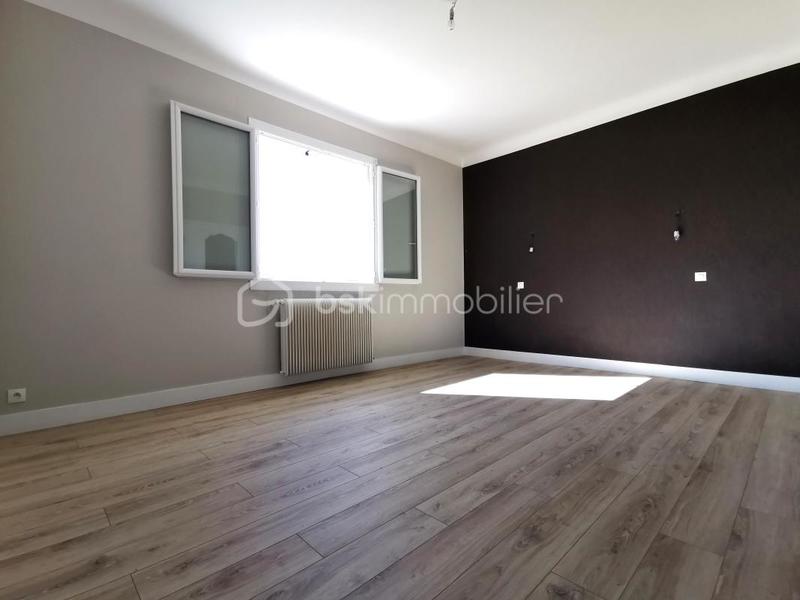 Propriété - 110 m² - 5 pièces