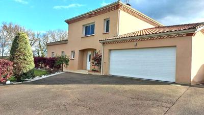 Maison - 194 m² - 6 pièces