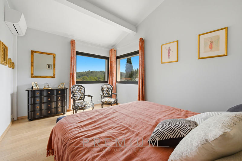 Maison d'architecte - 170 m² - 4 pièces