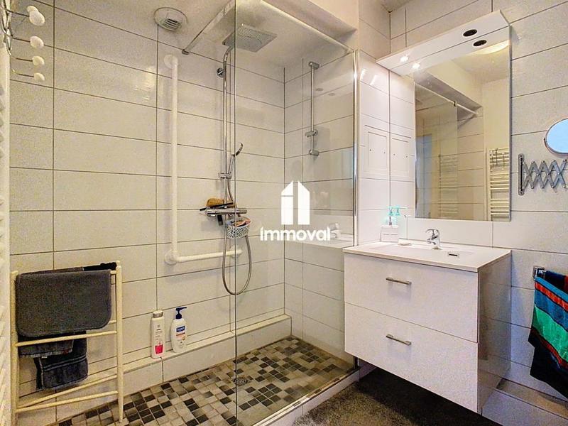 Appartement - 77 m² - 4 pièces