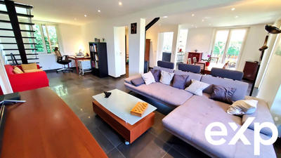 Maison - 181 m² - 5 pièces