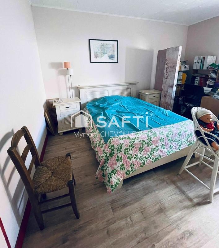 Maison - 270 m² - 10 pièces