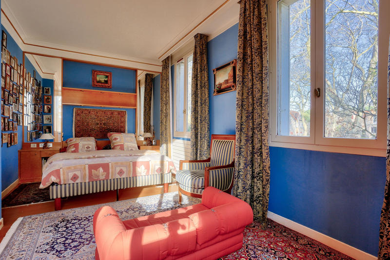 Maison - 192 m² - 9 pièces