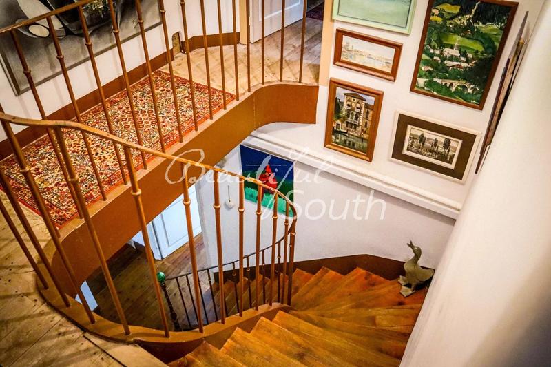 Maison chambre d'hôtes - 330 m² - 15 pièces