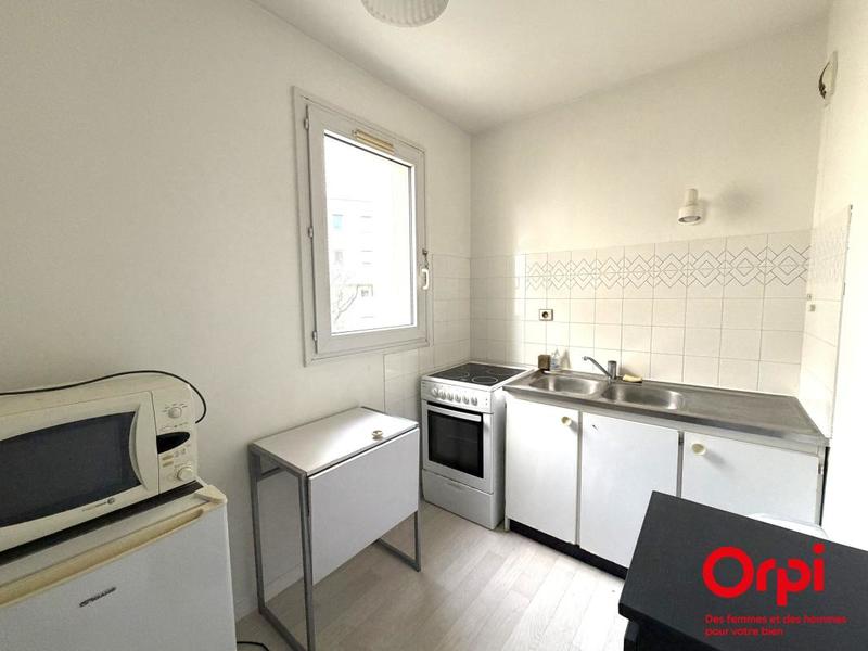 Studio - 35 m² - 2 pièces