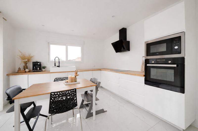 Maison - 123 m² - 4 pièces