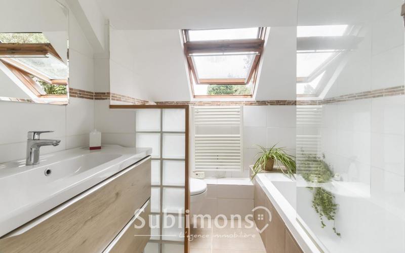 Maison traditionnelle - 133 m² - 5 pièces