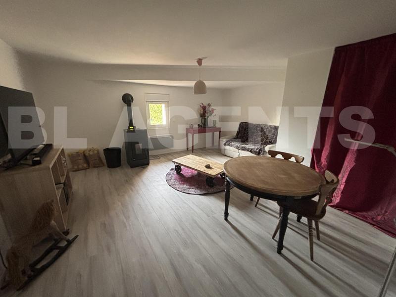 Maison - 222 m² - 7 pièces