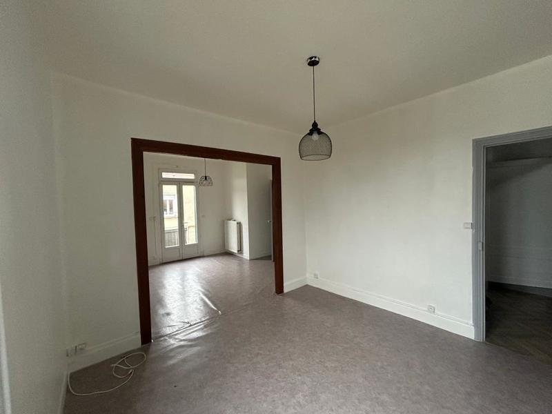 Immeuble - 197 m² - 9 pièces