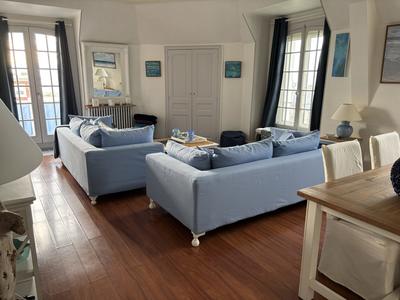 Duplex - 122 m² - 4 pièces