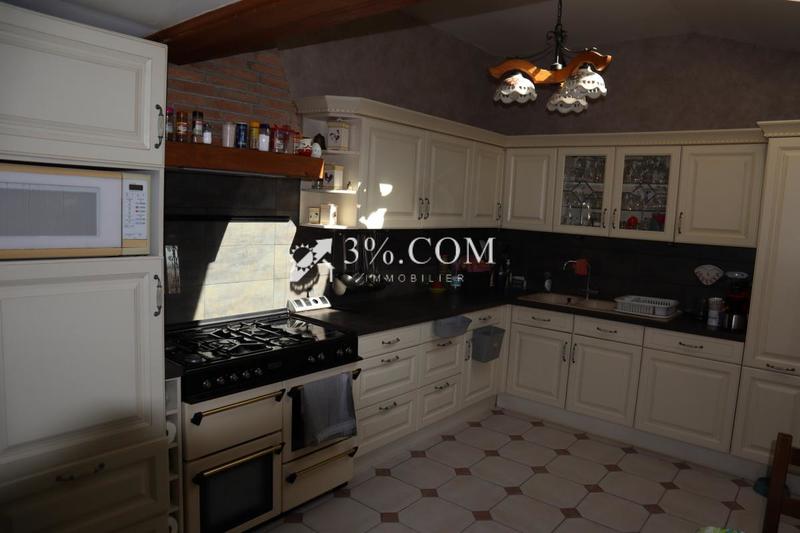 Maison - 175 m² - 9 pièces