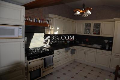 Maison - 175 m² - 9 pièces