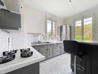 Maison - 84 m² - 4 pièces