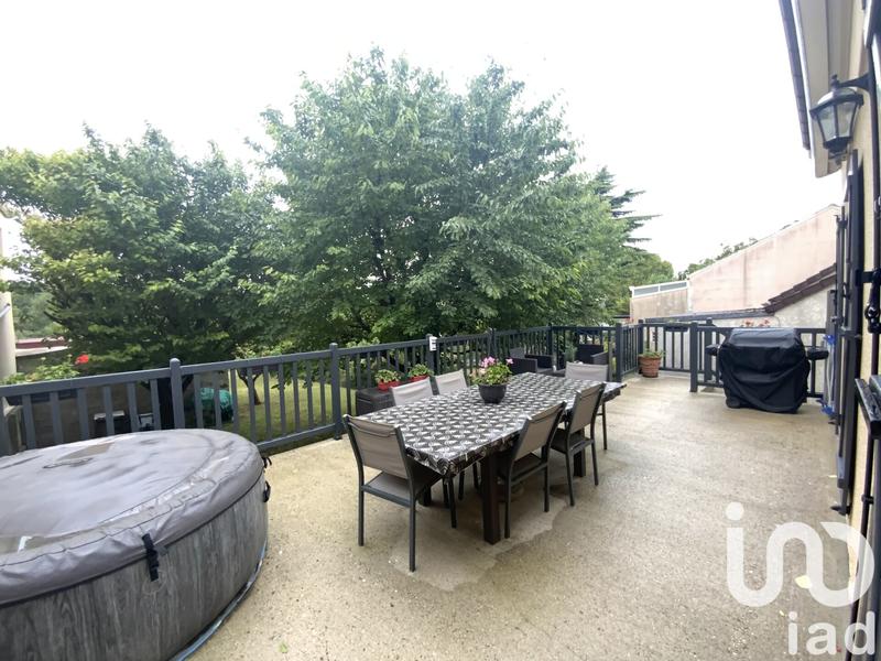 Maison - 97 m² - 5 pièces