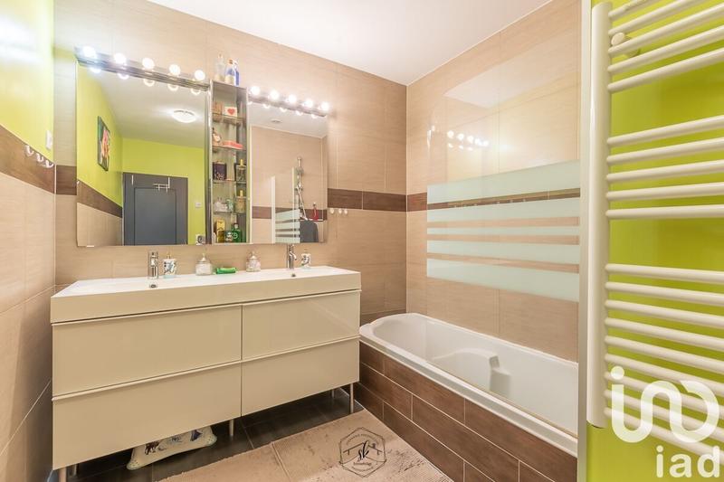 Maison - 86 m² - 4 pièces