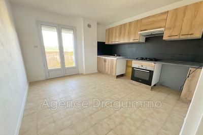 Appartement - 90 m² - 5 pièces