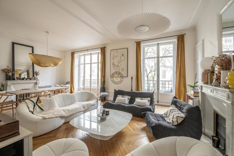 Appartement - 120 m² - 4 pièces