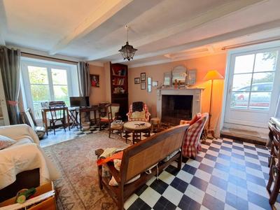 Maison - 162 m² - 7 pièces