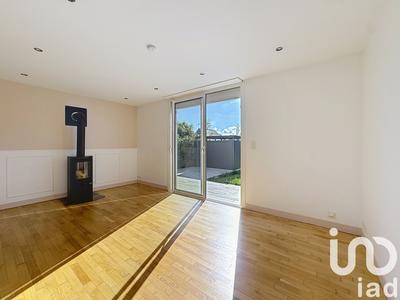 Maison - 96 m² - 5 pièces