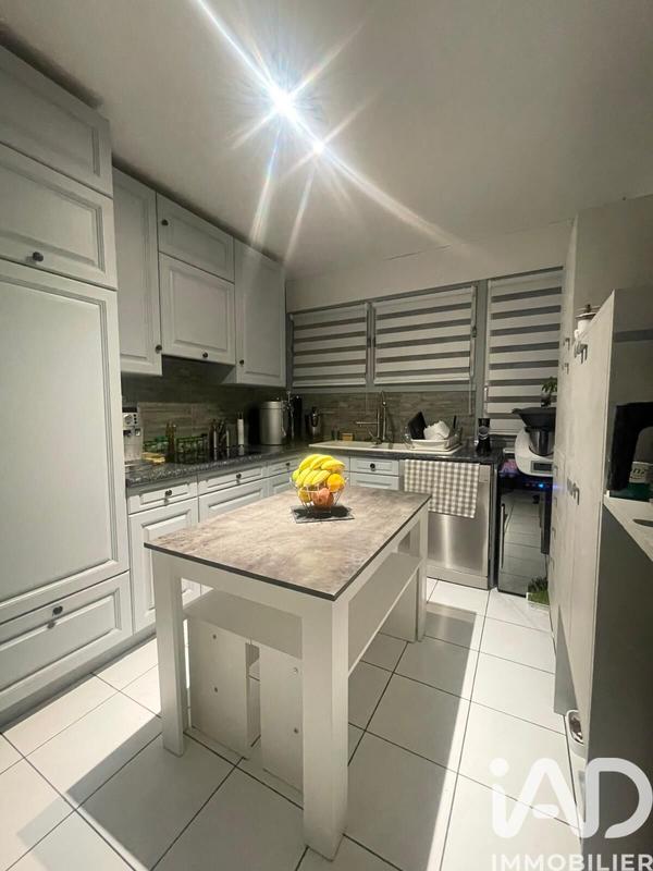 Appartement - 97 m² - 5 pièces