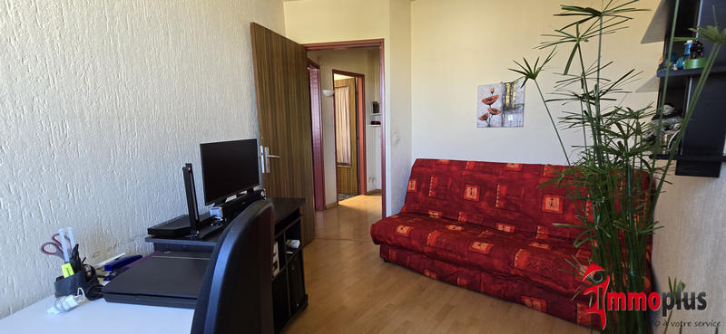 Maison - 99 m² - 6 pièces