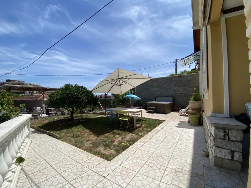 Maison - 128 m² - 5 pièces