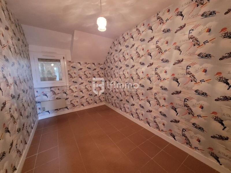 Maison - 79 m² - 4 pièces