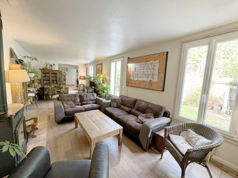 Maison - 209 m² - 8 pièces