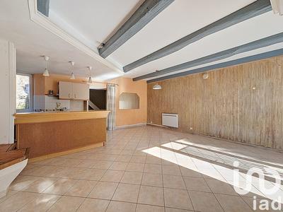 Maison - 207 m² - 7 pièces