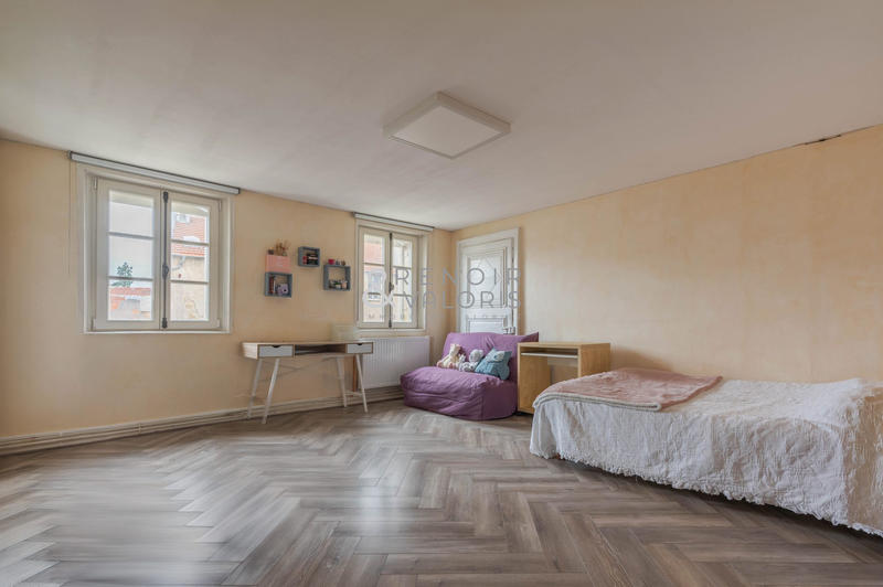 Appartement - 112 m² - 6 pièces