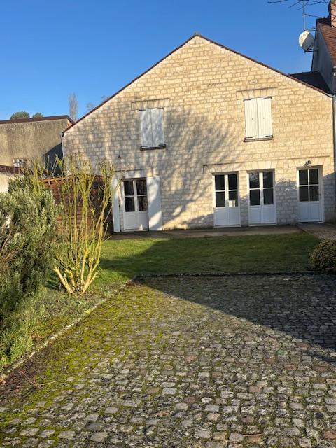 Maison en pierre - 111 m² - 4 pièces
