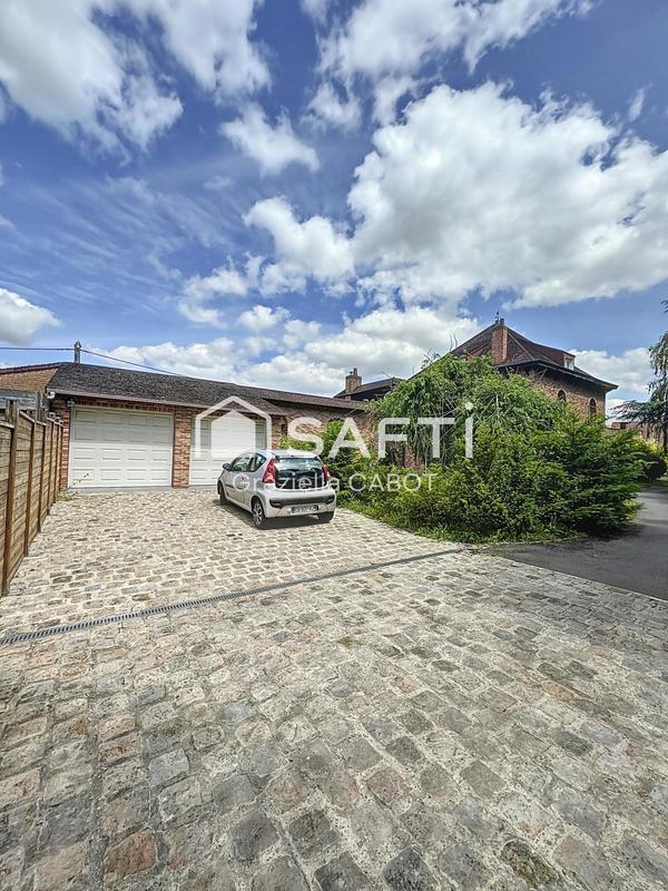 Maison de maîtres - 352 m² - 8 pièces