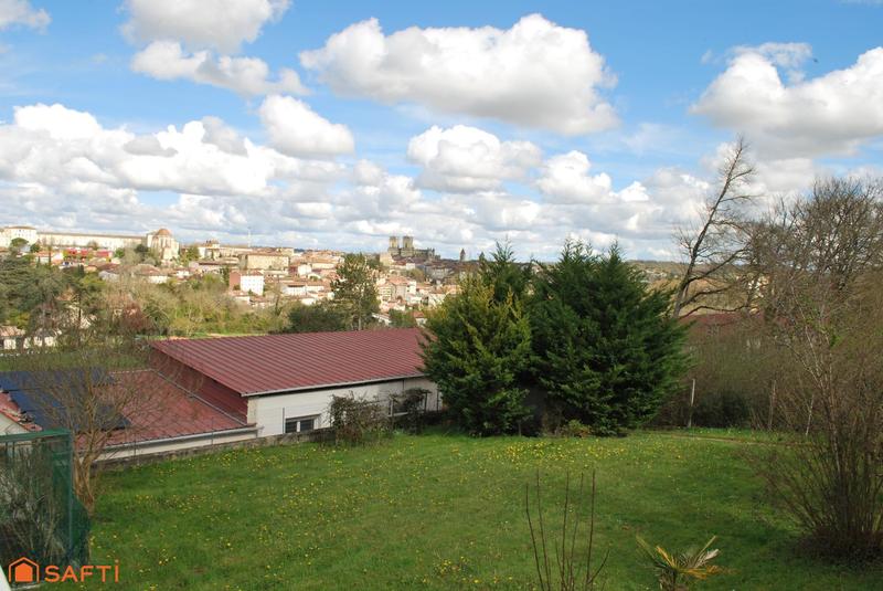 Maison - 217 m² - 7 pièces