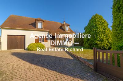Maison - 103 m² - 4 pièces
