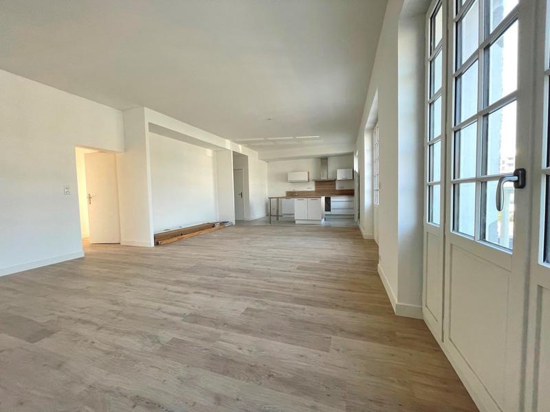 Appartement - 115 m² - 5 pièces