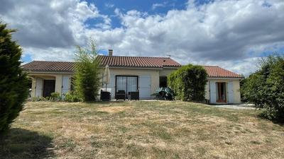 Maison - 135 m² - 6 pièces