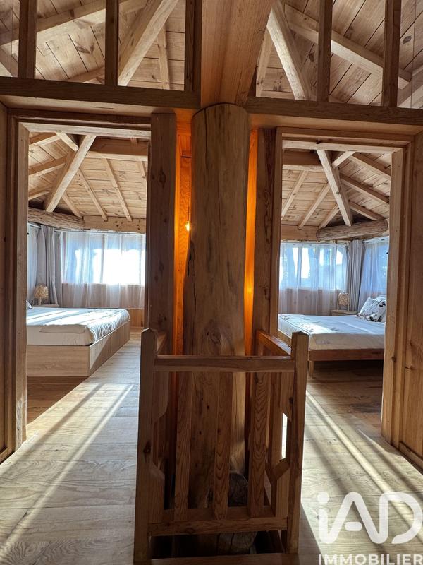 Maison - 98 m² - 5 pièces