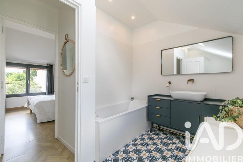 Maison - 138 m² - 5 pièces