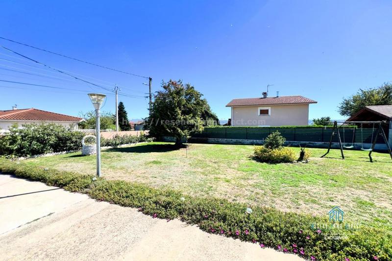 Maison traditionnelle - 100 m² - 4 pièces