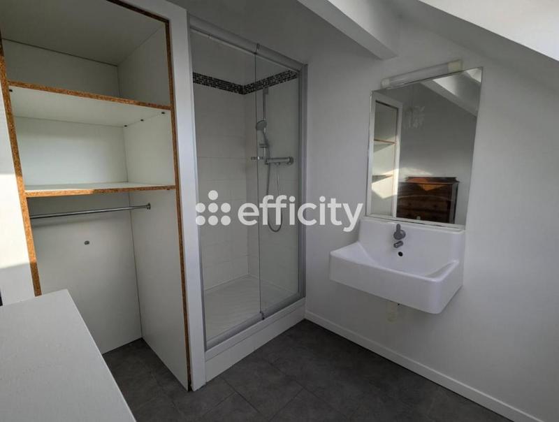 Maison - 151 m² - 6 pièces