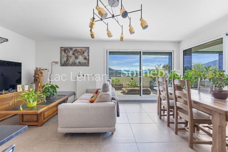 Appartement - 90 m² - 4 pièces