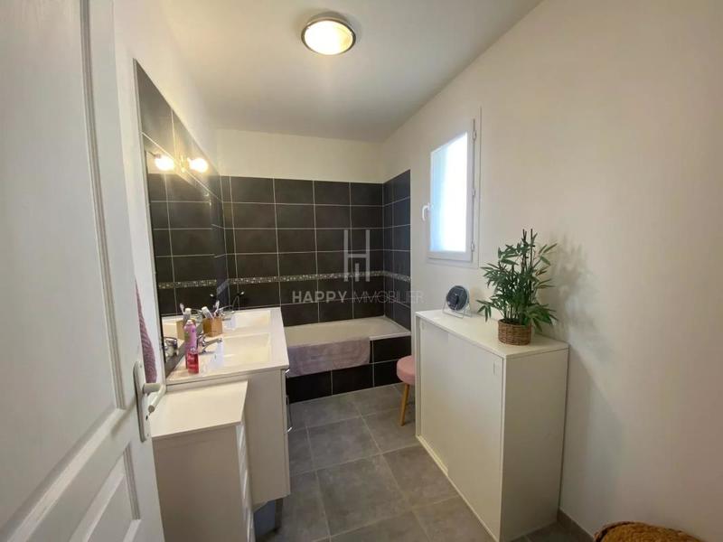 Maison - 88 m² - 5 pièces