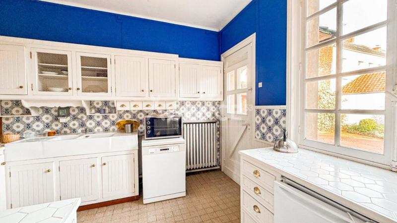 Maison bourgeoise - 352 m² - 9 pièces