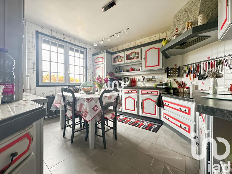 Maison - 140 m² - 5 pièces