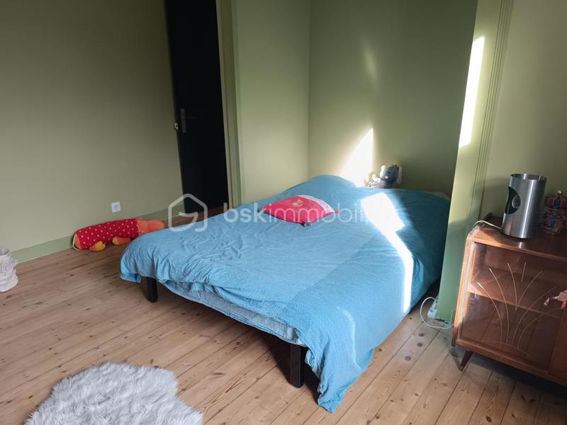 Demeure - 251 m² - 8 pièces