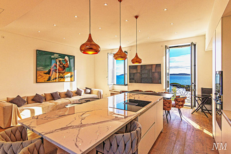 Appartement - 85 m² - 3 pièces