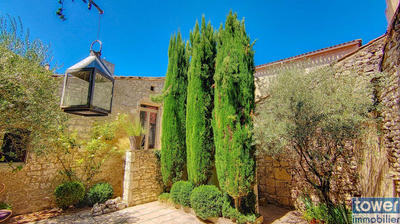 Maison de village - 280 m² - 8 pièces