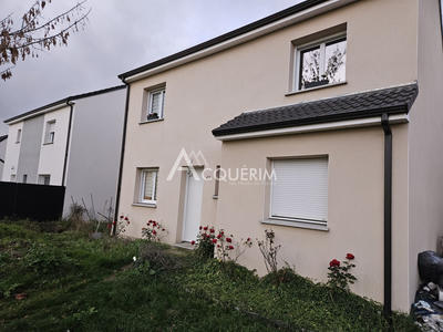 Maison - 103 m² - 6 pièces