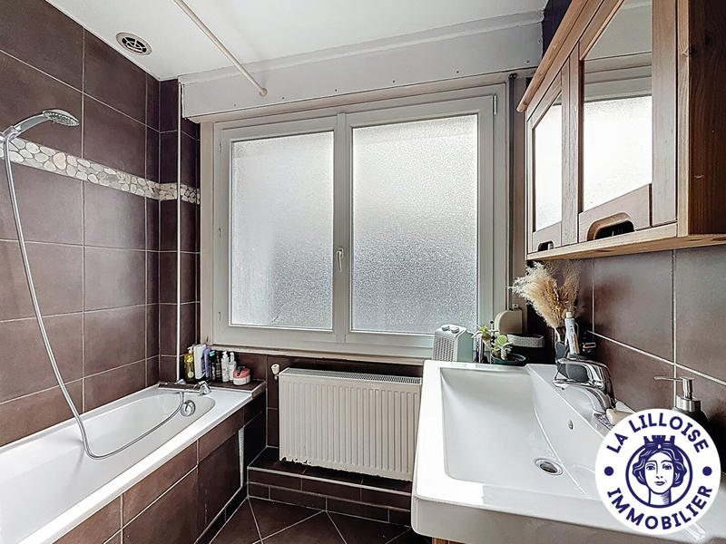 Maison - 95 m² - 5 pièces