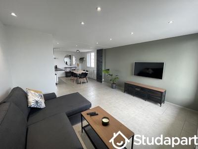 Appartement - 84 m² - 4 pièces